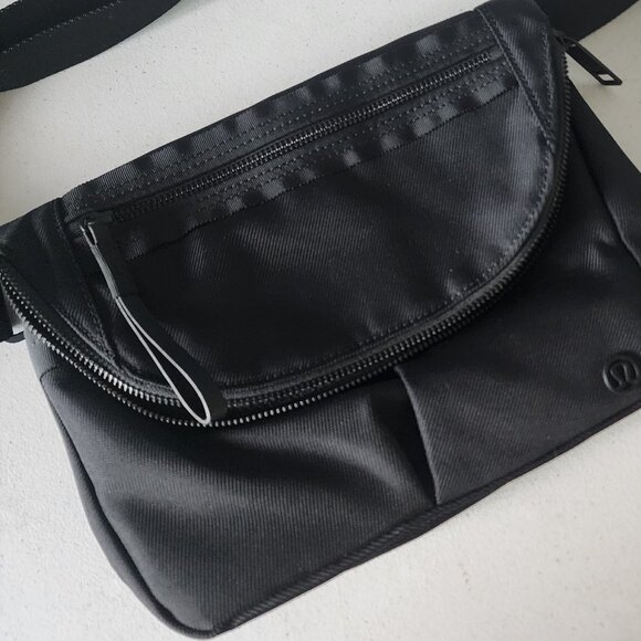 Lululemon Festival Bag II "LIKE NEW" - Picture 16 of 16